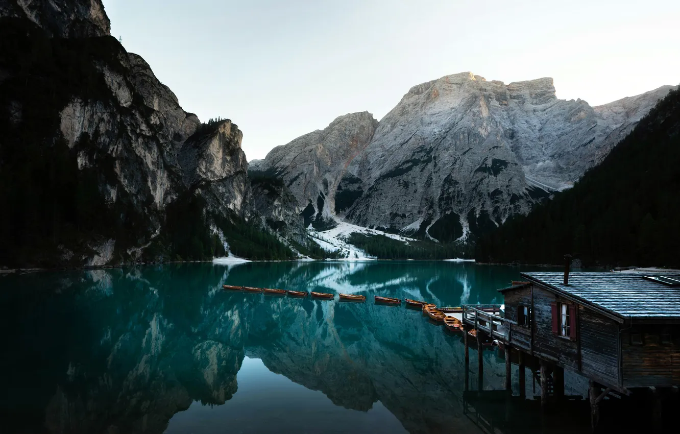 Фото обои Италия, Italy, Южный Тироль, Lake Braies, озеро Брайес, Рассветное утро, Dawn Morning, Braies South Tyrol
