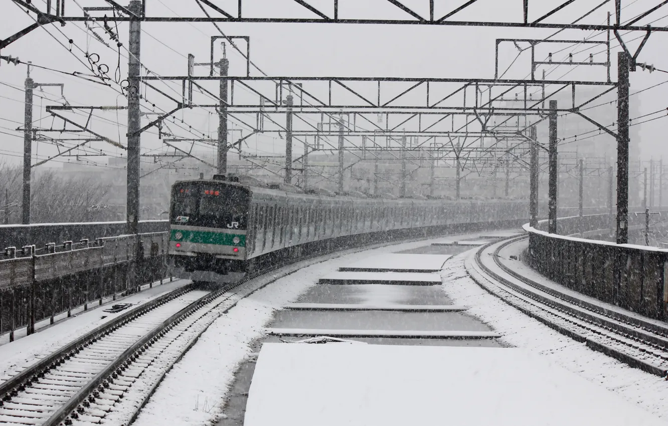 Фото обои снег, поезд, линии электропередач, железнодорожные