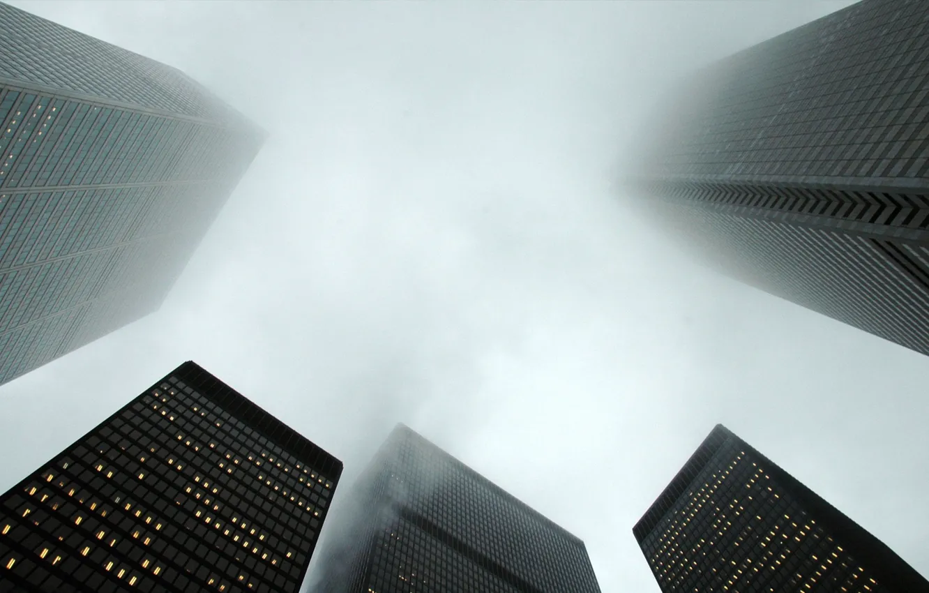 Фото обои город, туман, дома, небоскрёбы
