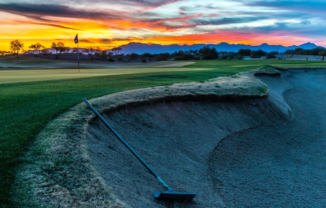 Фото обои golf, Bunker Shot, flagstick