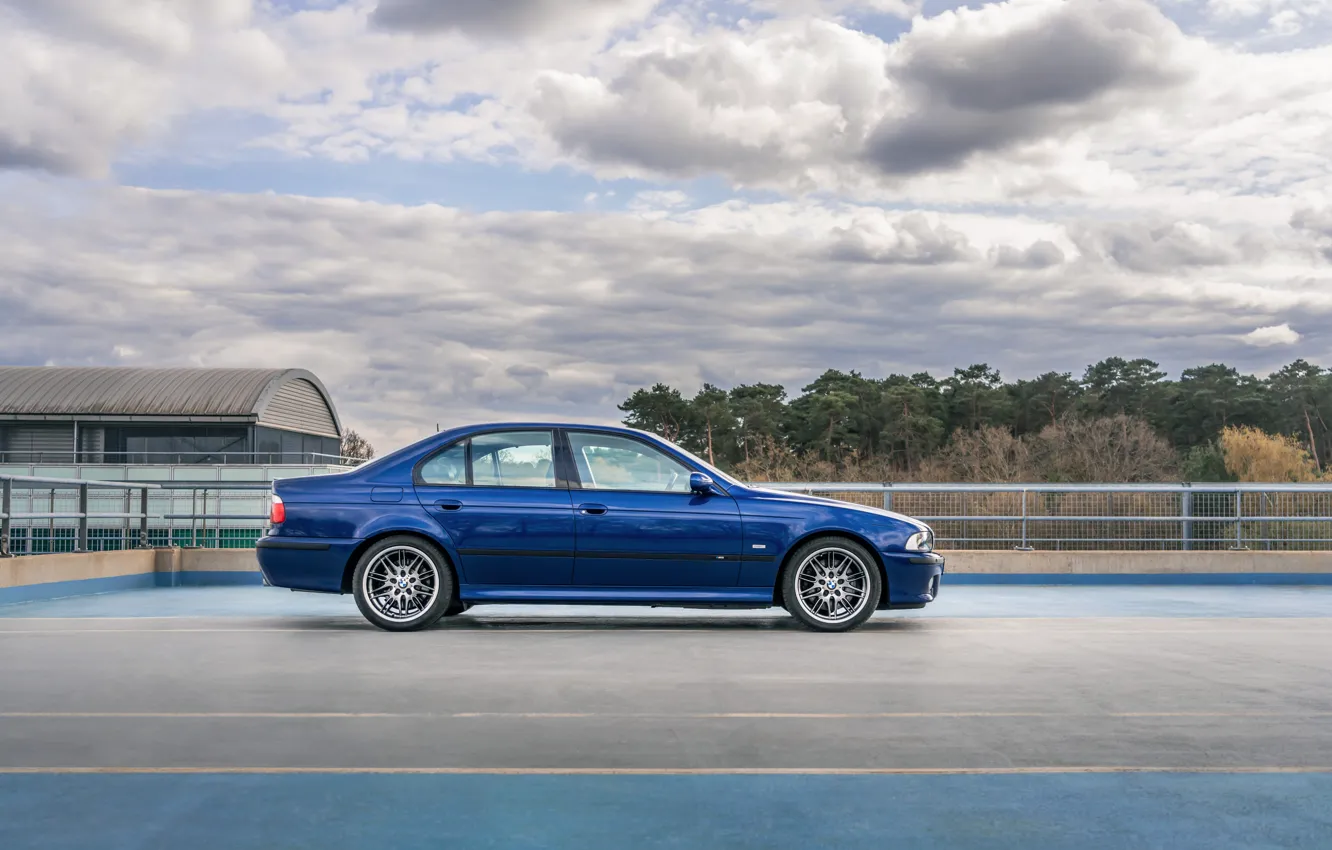 Фото обои BMW, blue, E39, BMW M5, side view, M5