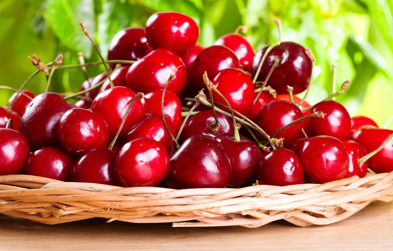 Фото обои корзина, листики, leaves, basket, много черешни, a lot of sweet cherry