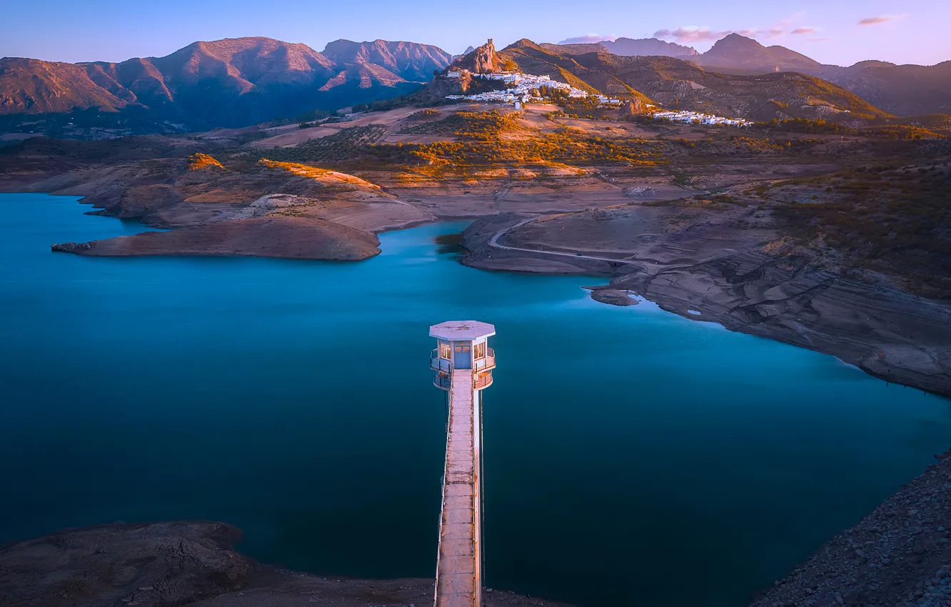 Фото обои солнце, горы, озеро, башня, Испания, Spain