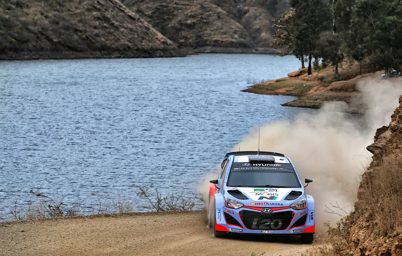 Фото обои Пыль, Озеро, Hyundai, WRC, Rally, i20