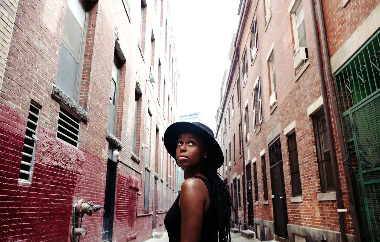 Фото обои girl, hat, eyes, Boston, lips, sunlight, Chinatown, Massachusetts