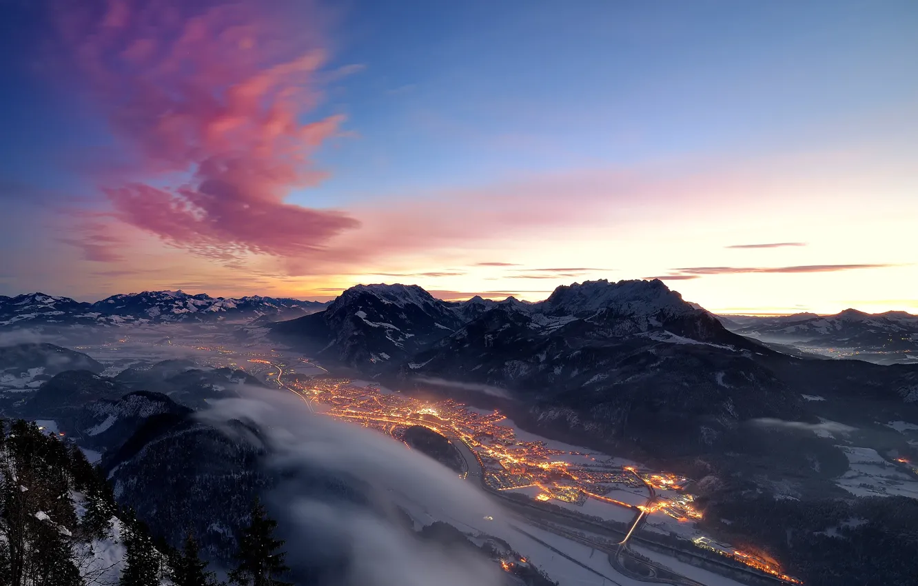 Фото обои зима, снег, горы, город, огни, вечер, долина, Альпы