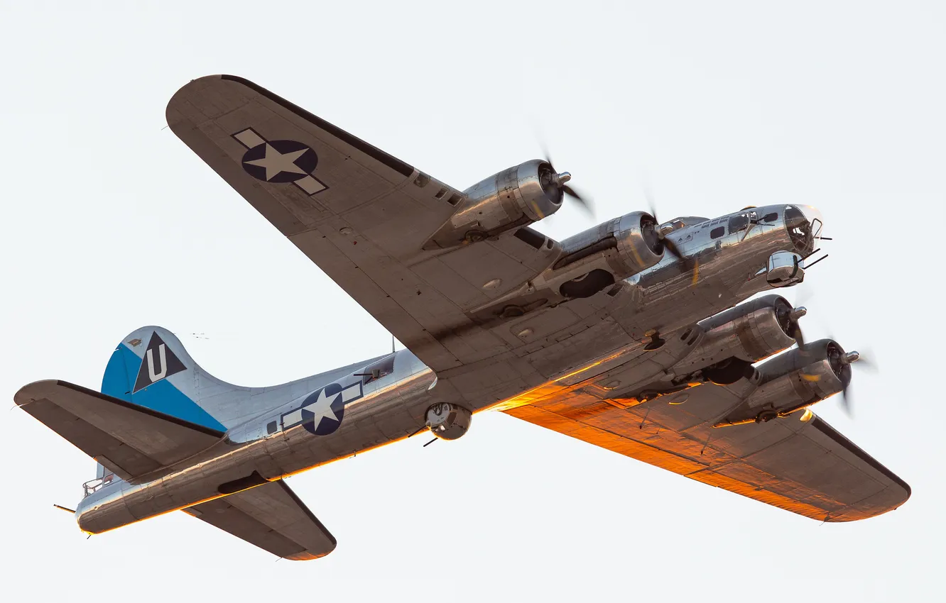 Фото обои aircraft, bomber, blue, cloud, army, american, aviation, attack
