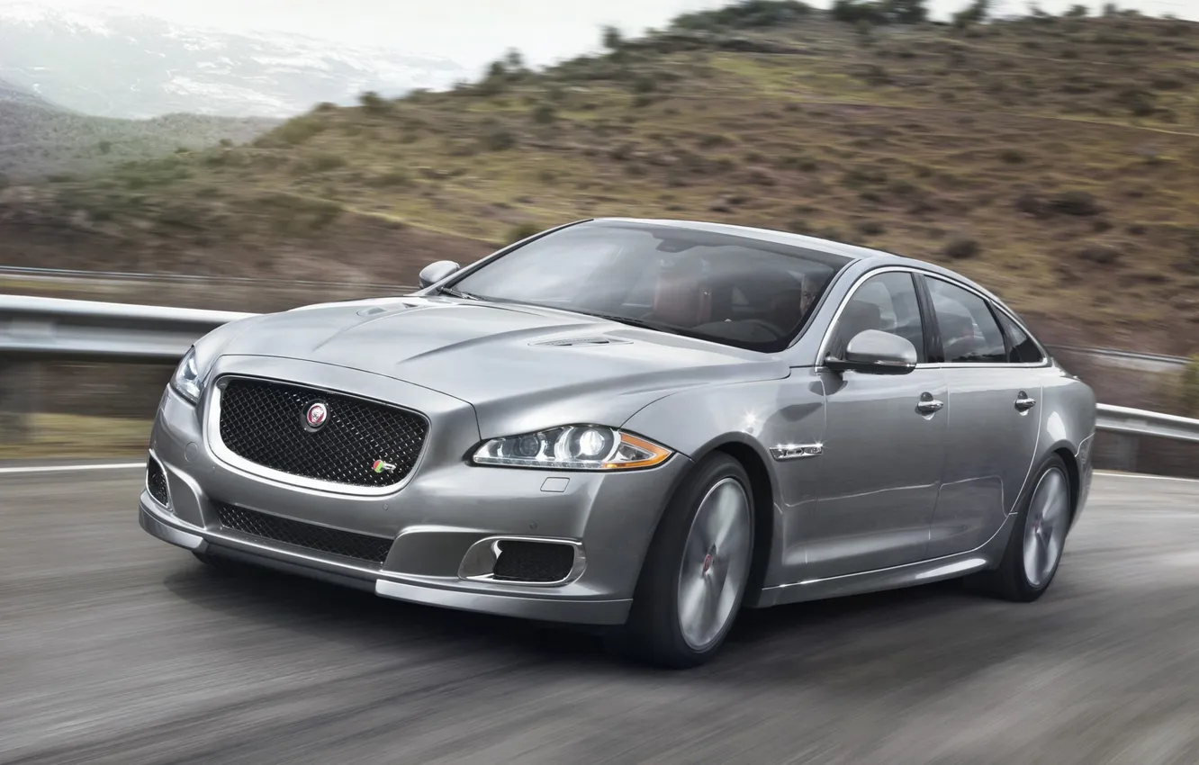 Фото обои машина, скорость, Jaguar, ягуар, XJR