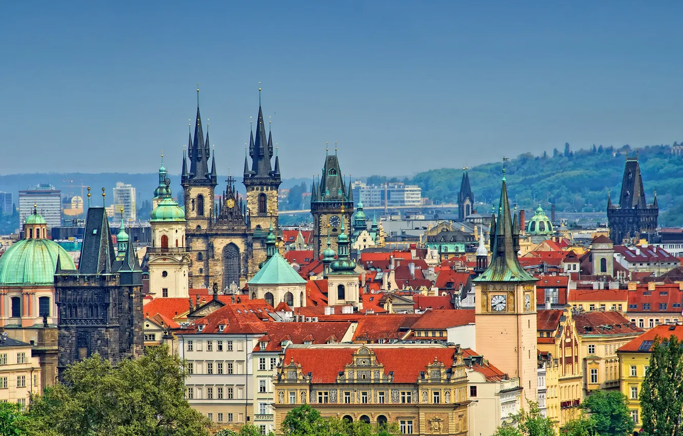 Фото обои небо, башня, дома, Прага, Чехия, панорама