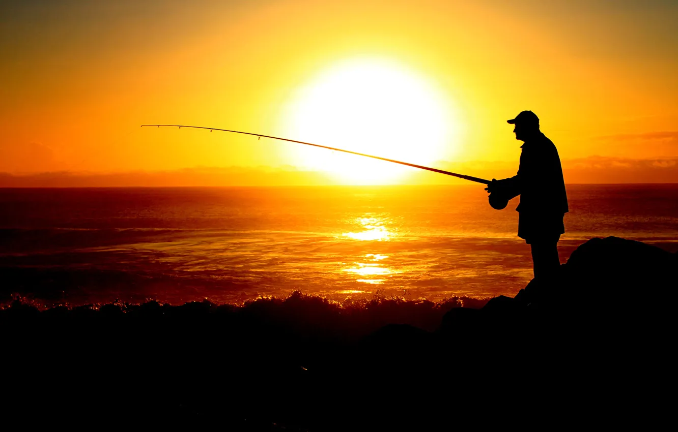 Фото обои море, небо, солнце, закат, рыбак, силуэт, удочка