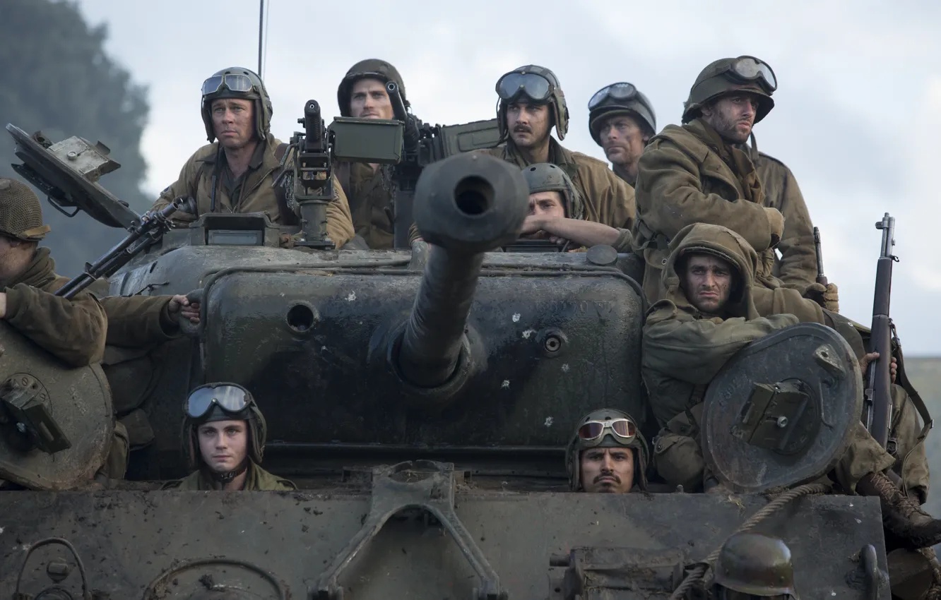 Фото обои солдаты, танк, Брэд Питт, Brad Pitt, M4 Sherman, Fury, «Ярость»