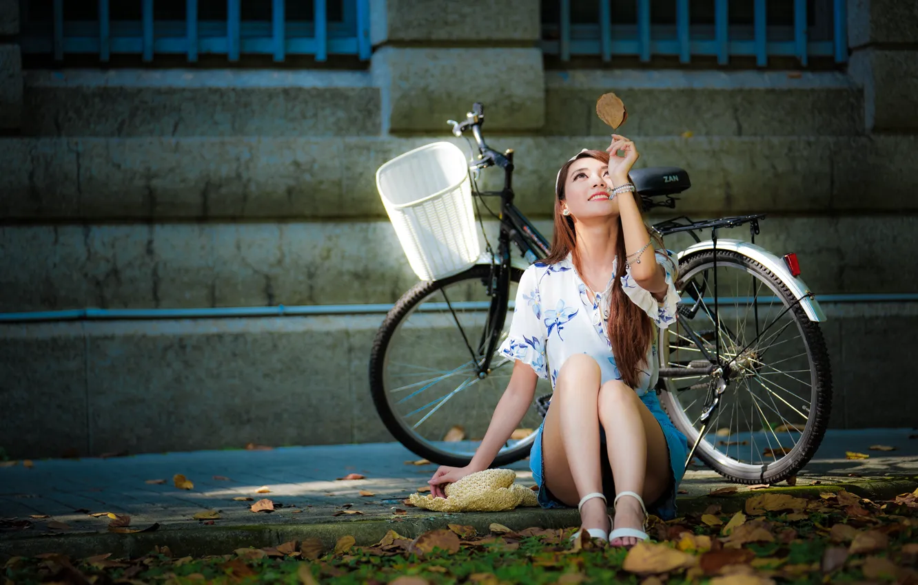 Фото обои девушка, велосипед, улыбка, азиатка, милашка, боке