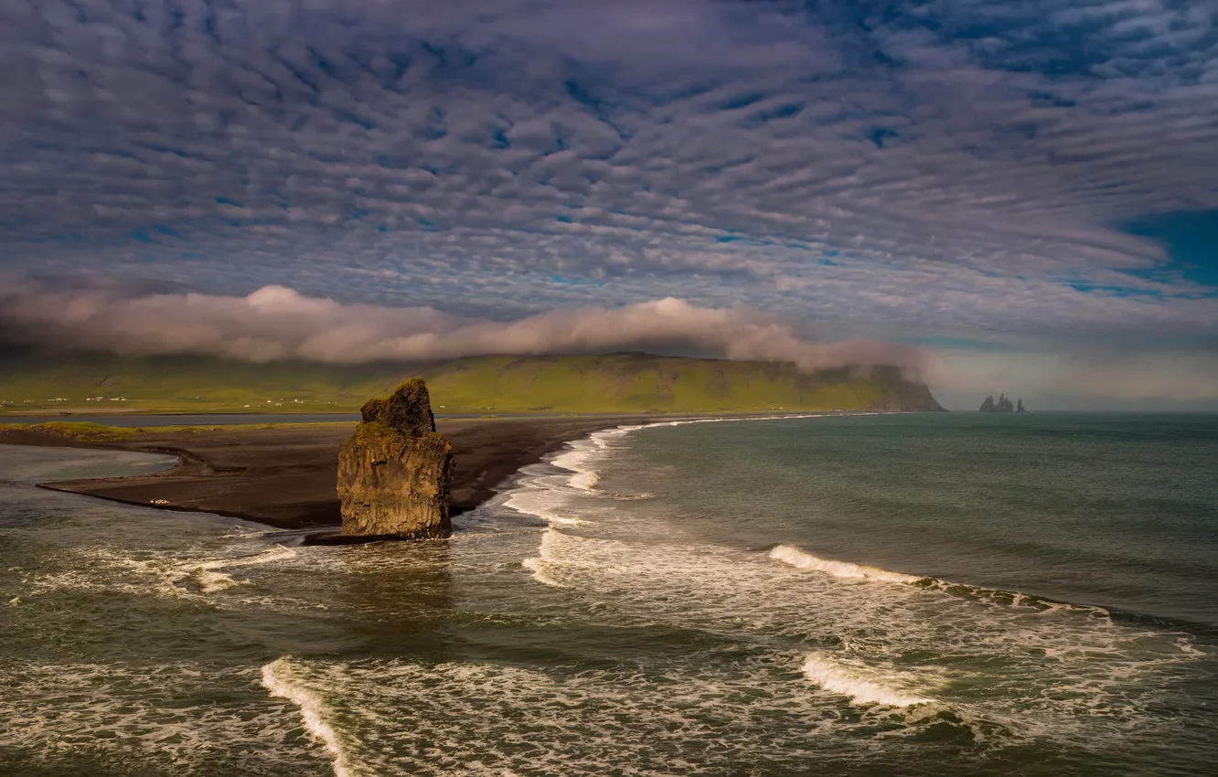 Фото обои море, небо, облака, скала, обрыв, берег