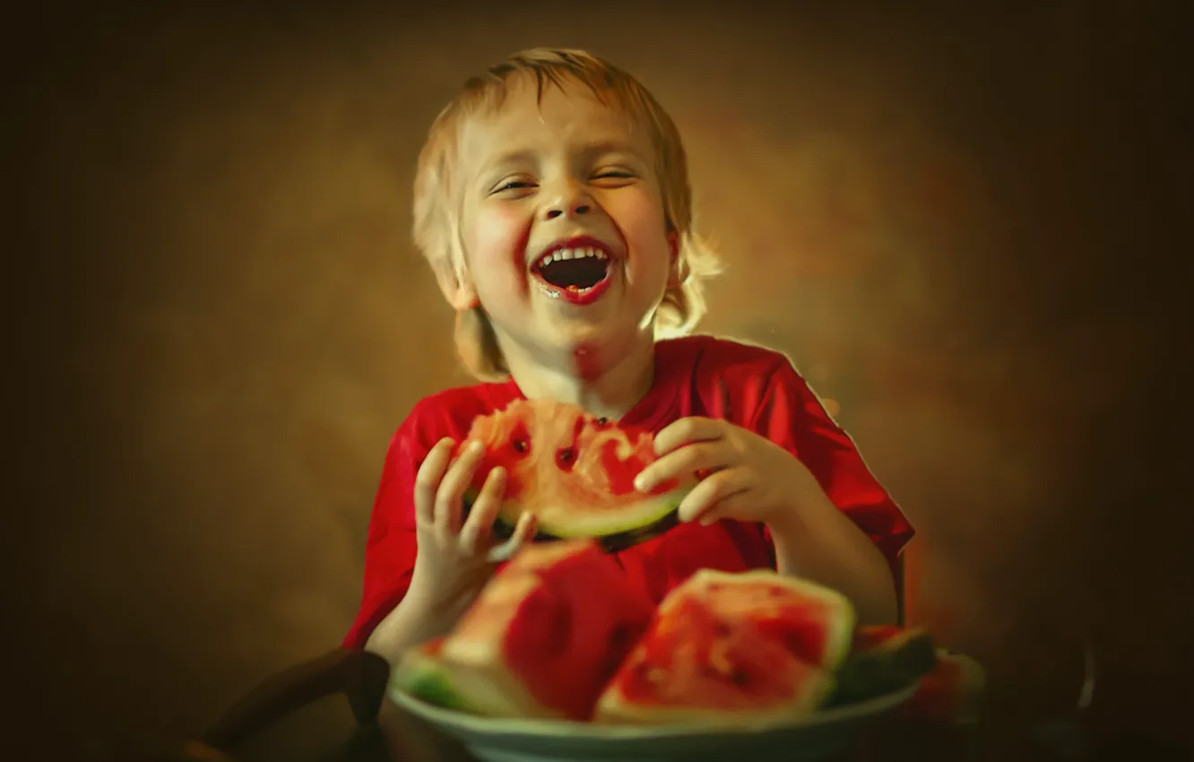 Фото обои радость, арбуз, тарелка, ребёнок, Ксения Лысенкова