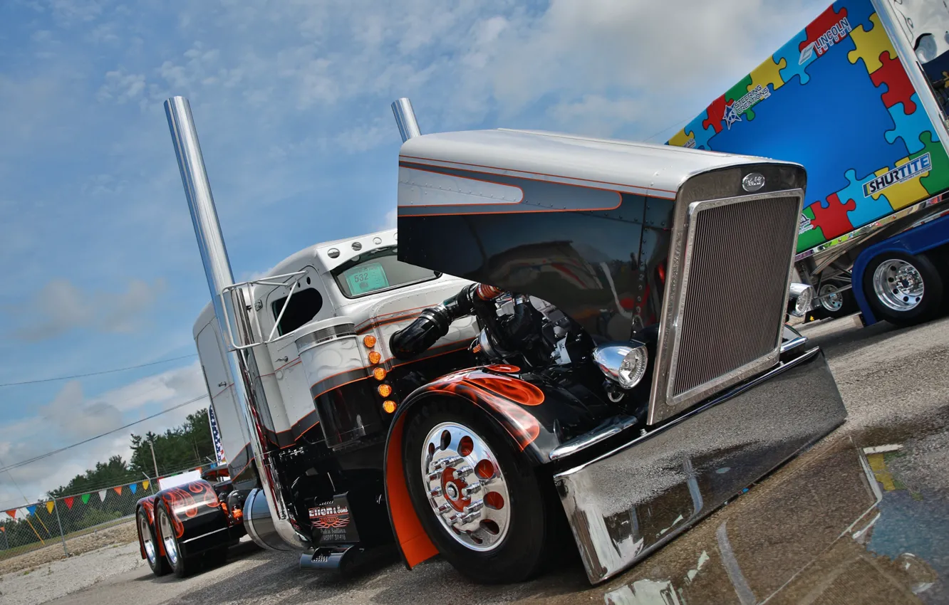 Фото обои капот, кабина, truck, Peterbilt 379