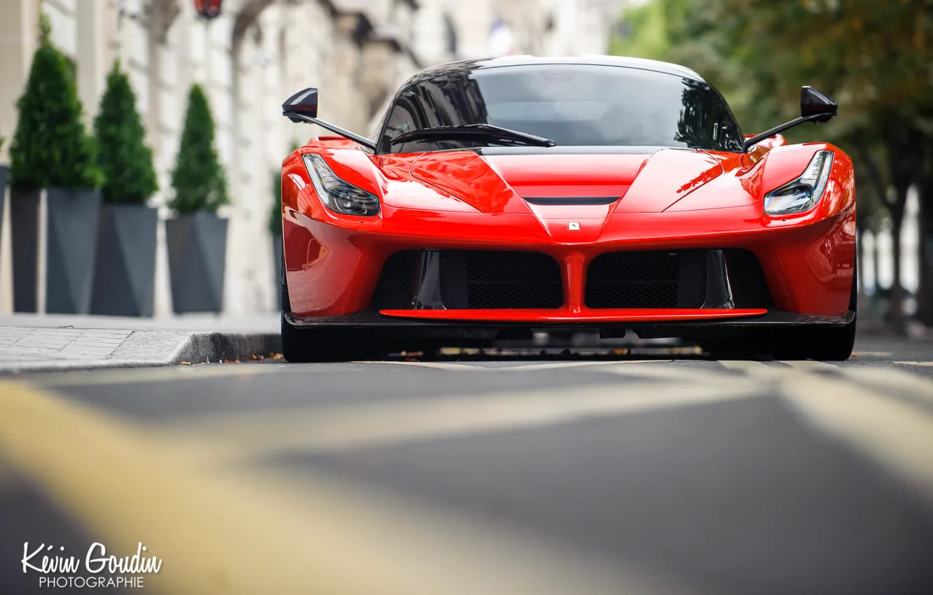 Фото обои город, Ferrari, red, V12, F70, LaFerrari