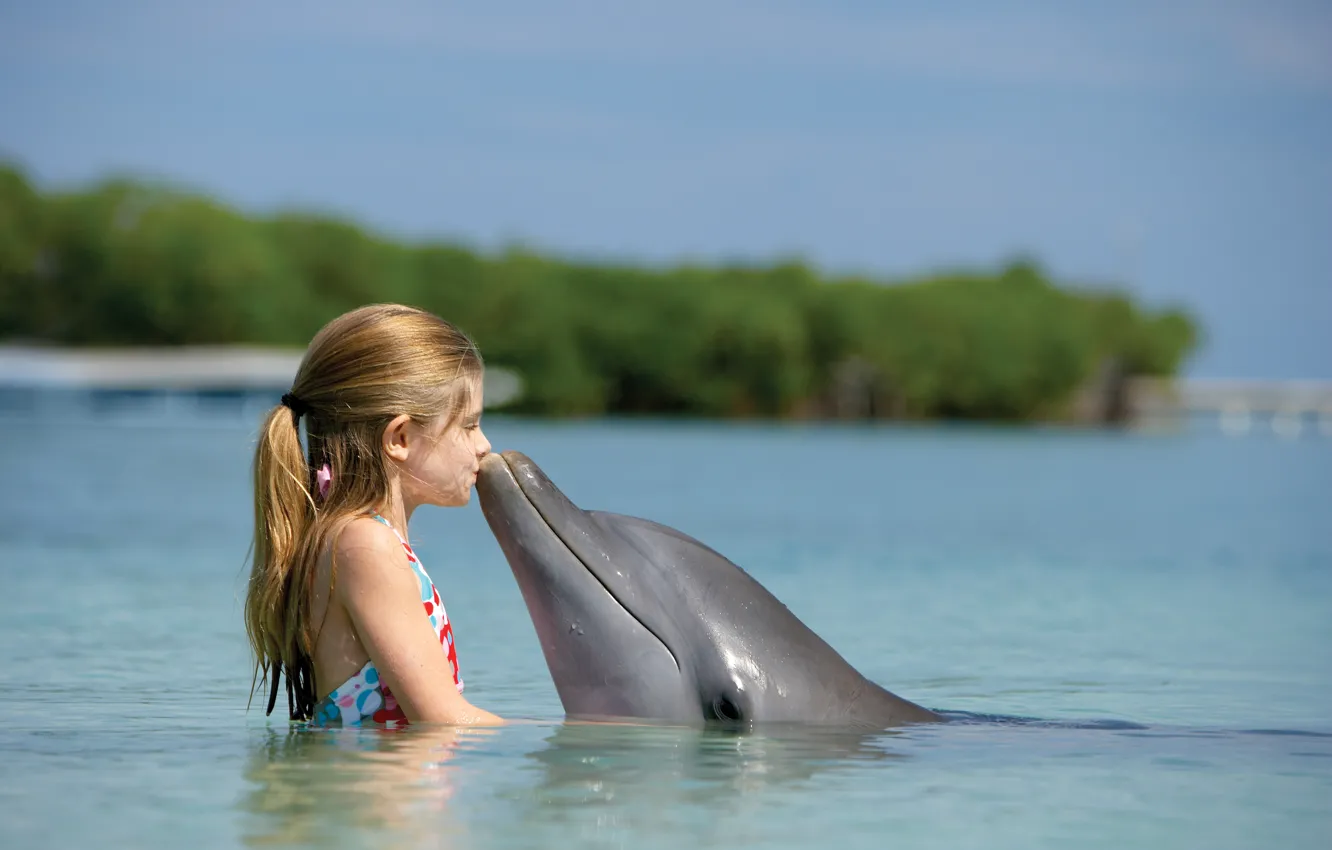 Фото обои дельфин, океан, дружба, child, девчонка, Bahamas, Paradise Island