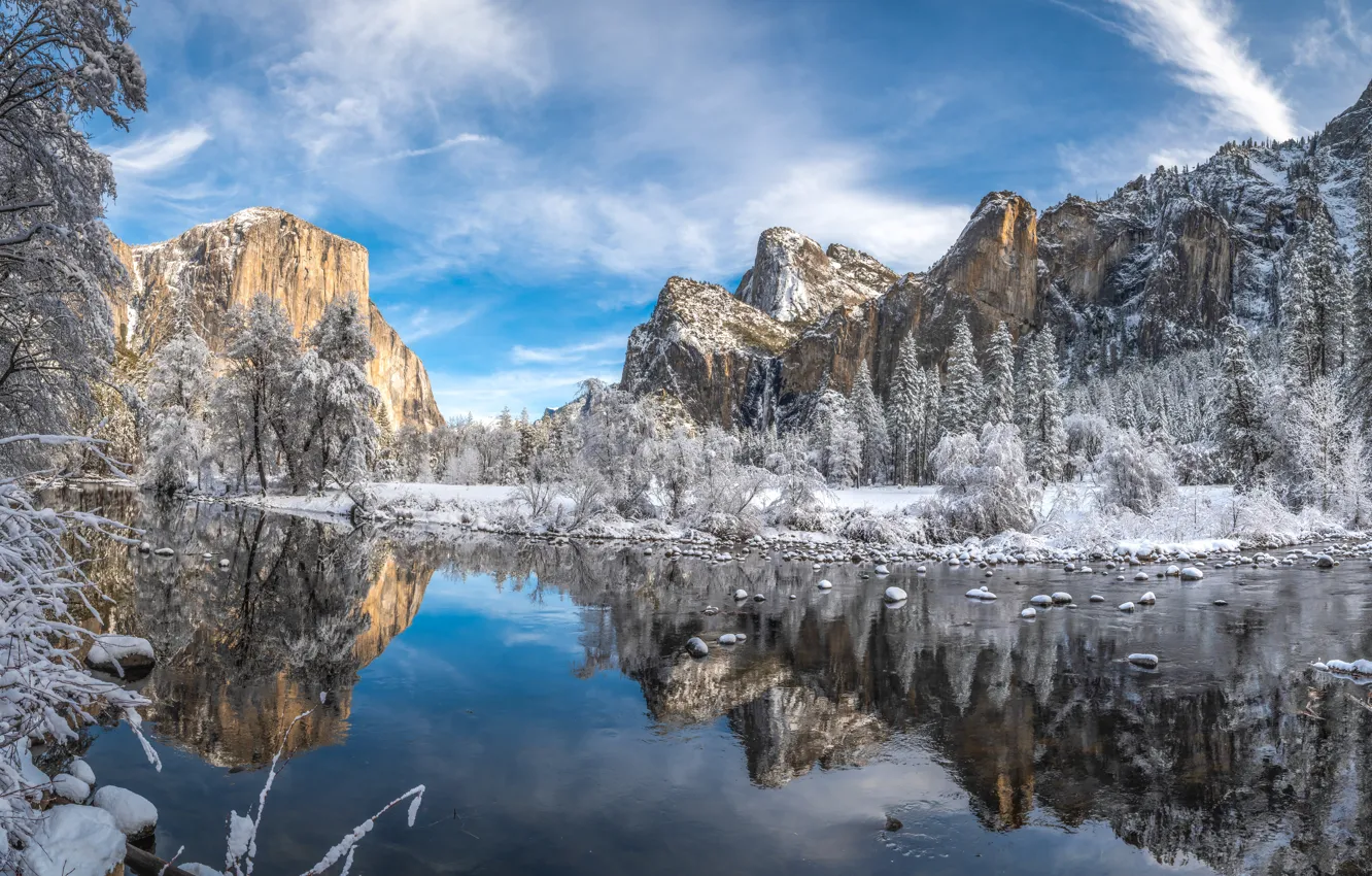 Фото обои зима, снег, деревья, горы, отражение, река, Калифорния, California