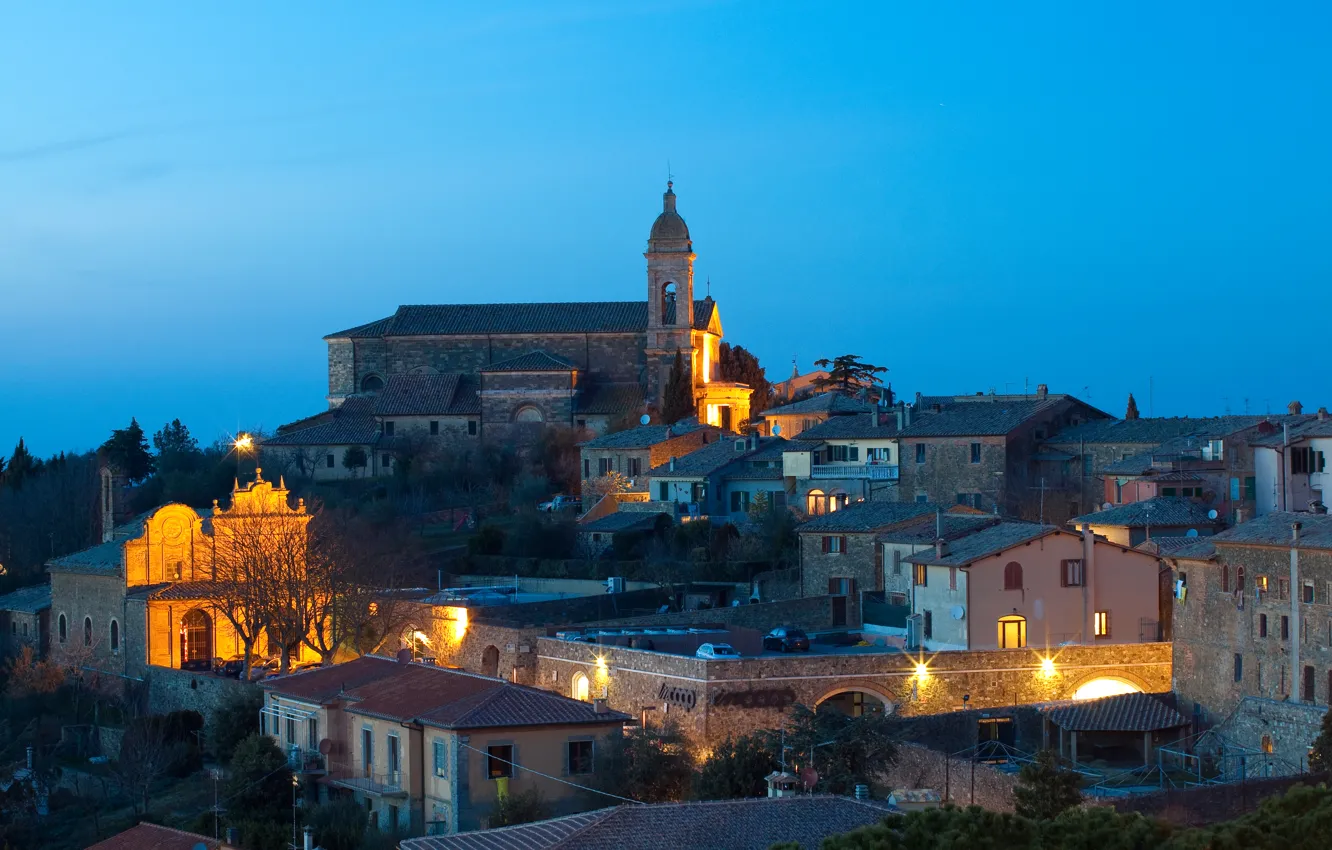 Фото обои огни, дома, вечер, Италия, Тоскана, Toscana, Montalcino, Монтальчино