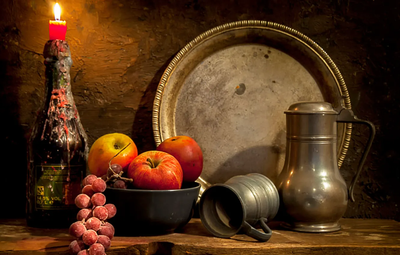 Фото обои свеча, кувшин, натюрморт, блюдо, гроздь винограда, An image of the past