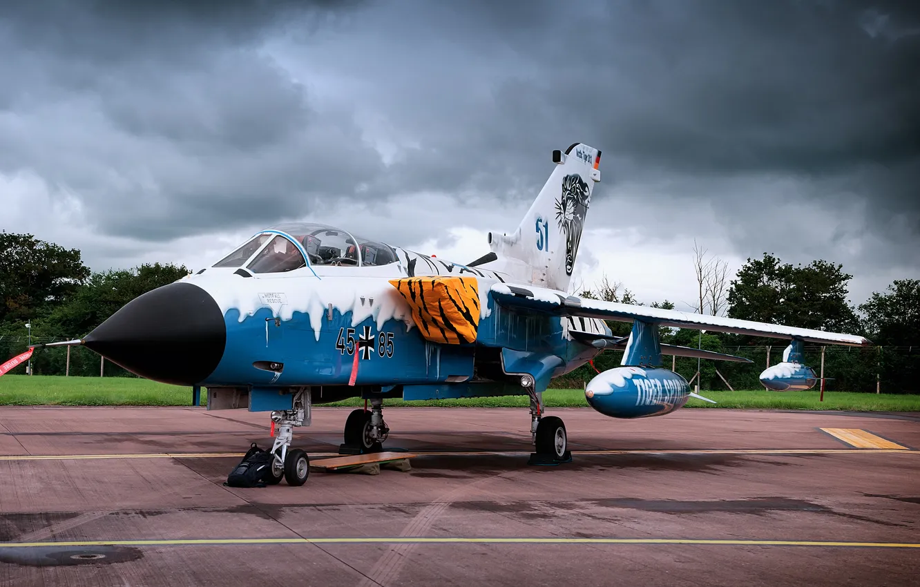 Фото обои истребитель, German, бомбардировщик, аэродром, Panavia Tornado