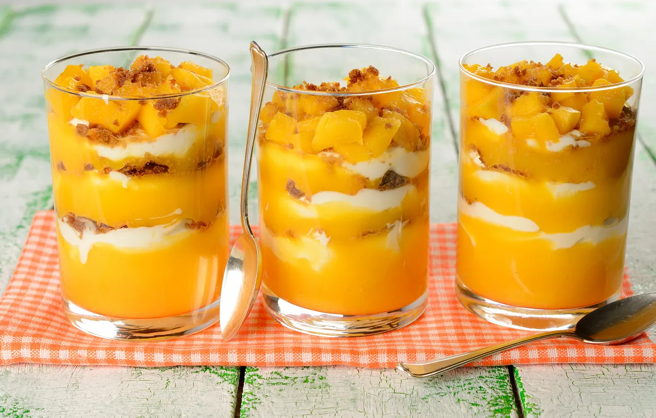 Фото обои стаканы, фрукты, манго, десерт, салфетка, ложки