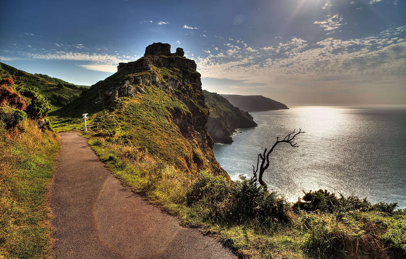 Фото обои море, скалы, побережье, дорожка, Великобритания, лучи солнца, Exmoor National Park