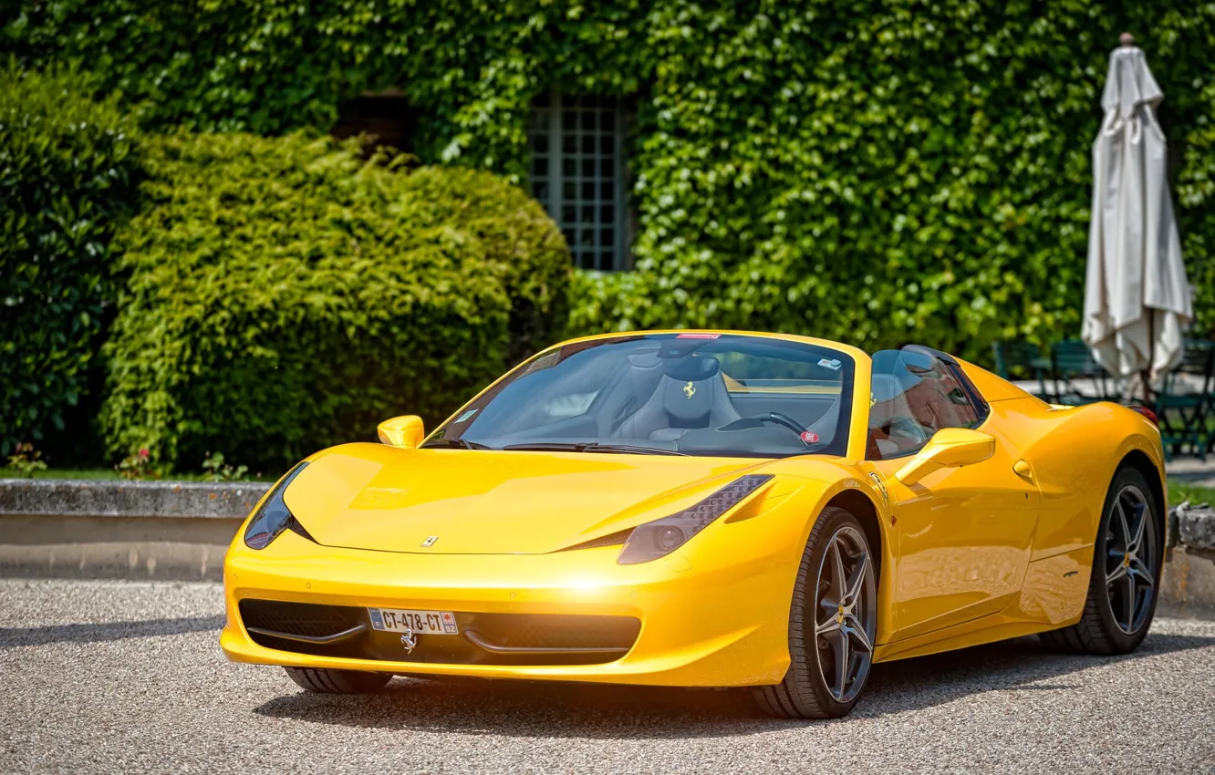 Фото обои Ferrari, 458, Yellow, Castle, Spider, Cabriolet, Supercar, Paul Rodrigues