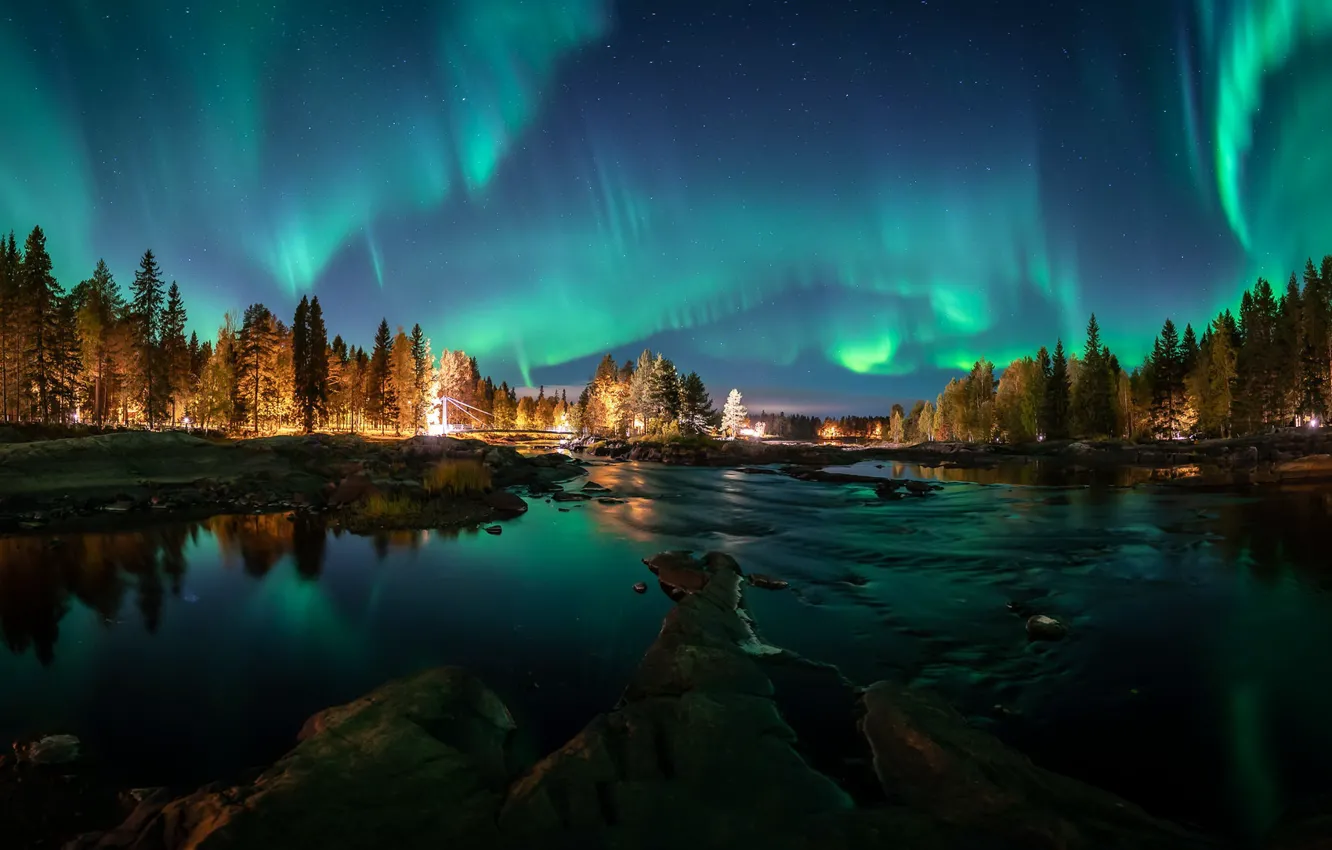 Фото обои Aurora borealis, night, Autumn colors, Aurora reflection, FInland