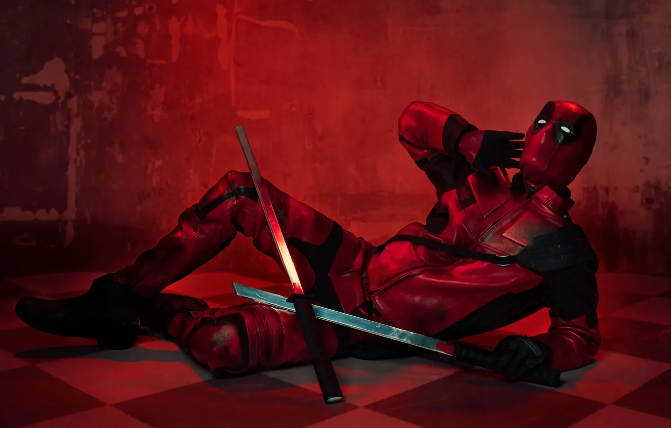 Фото обои Deadpool, hero, Cosplay, Swords