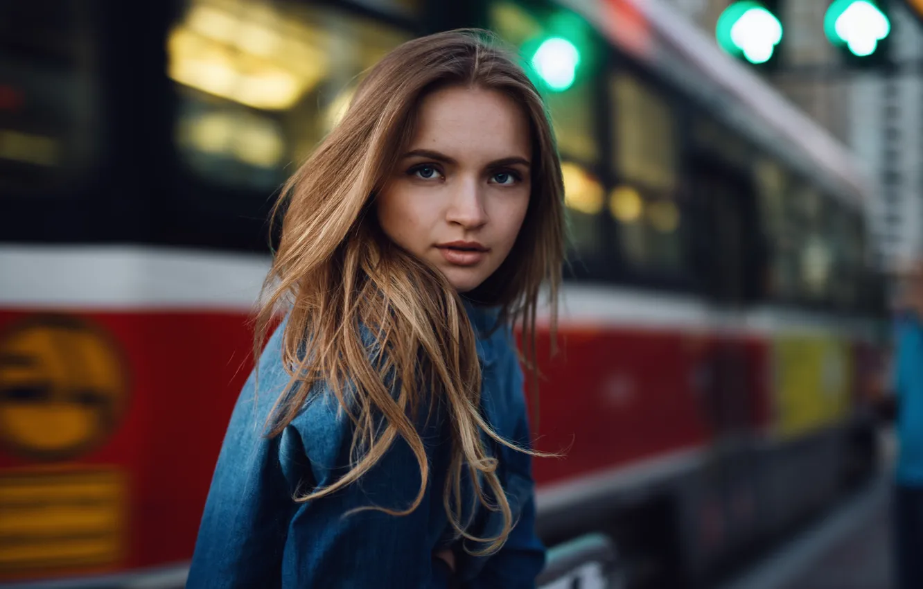Фото обои глаза, взгляд, девушка, лицо, фон, губы