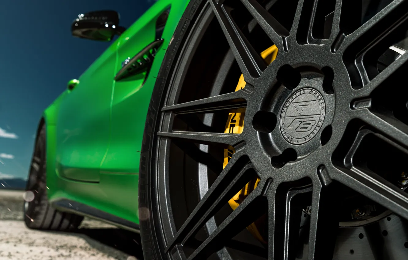 Фото обои зеленый, колесо, диск, Mercedes GTR