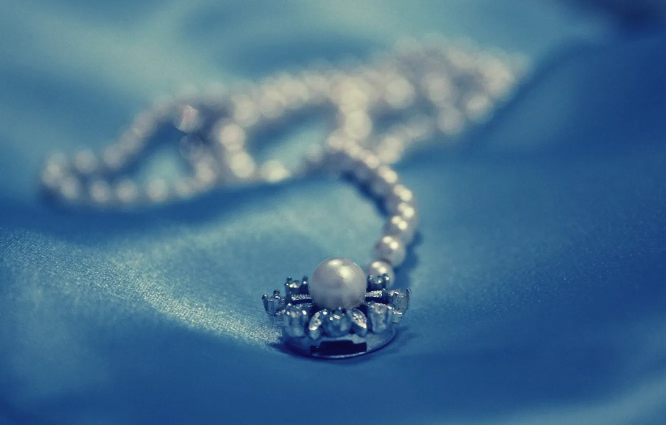 Фото обои макро, настроения, камень, ожерелье, красиво, кулон, жемчуг, цепочка