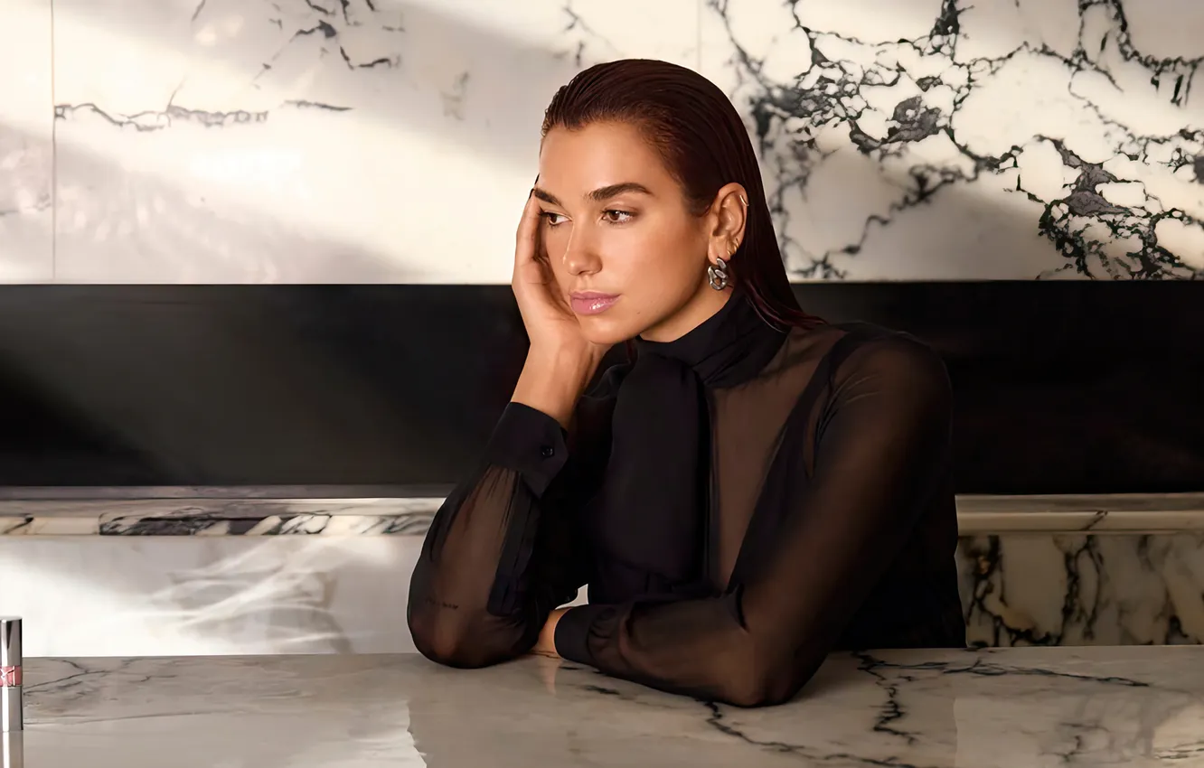 Фото обои взгляд, поза, модель, макияж, певица, Дуа Липа, Dua Lipa