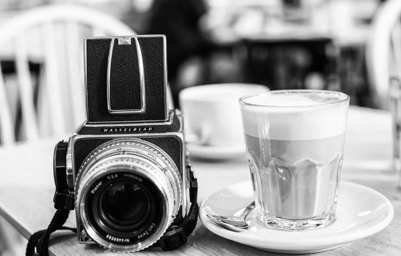 Фото обои стакан, стиль, фон, widescreen, обои, чёрно-белое, камера, фотоаппарат