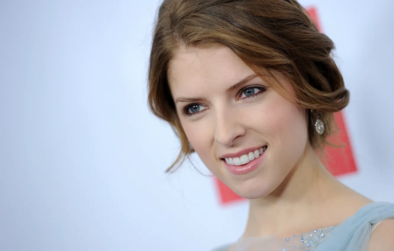 Фото обои взгляд, улыбка, актриса, певица, hair, Anna Kendrick, Анна Кендрик