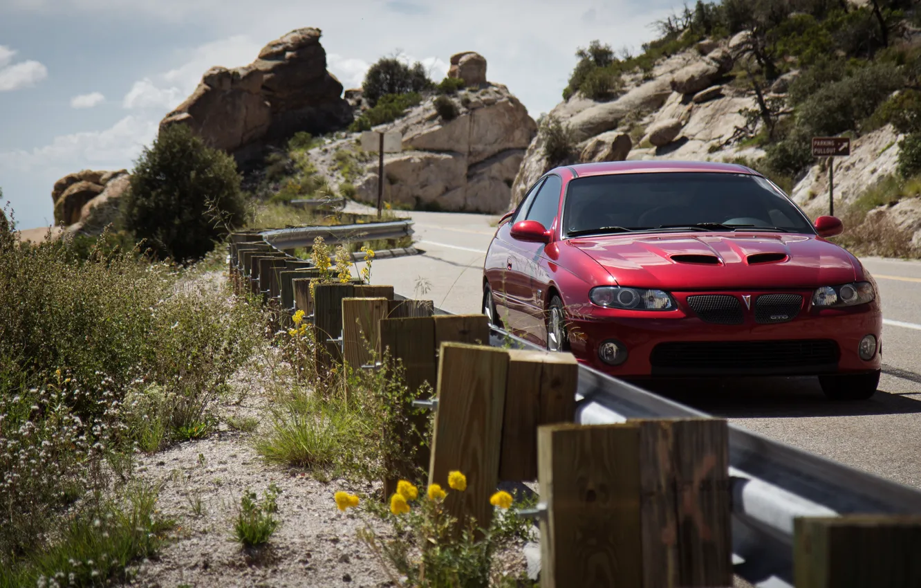 Фото обои Red, Pontiac, GTO, Road