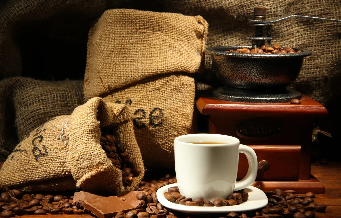 Фото обои кофе, шоколад, чашка, напиток, блюдце, зёрна, кофемолка, мелочки