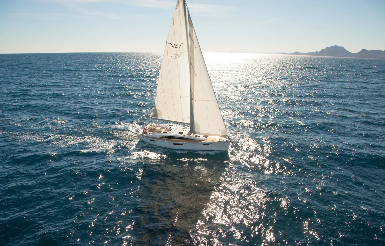 Фото обои море, путь, ветер, побережье, яхта, паруса, прогулка, солннце