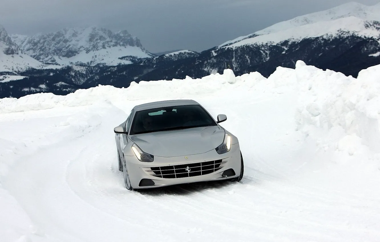 Фото обои зима, дорога, небо, снег, горы, суперкар, феррари, Ferrari FF