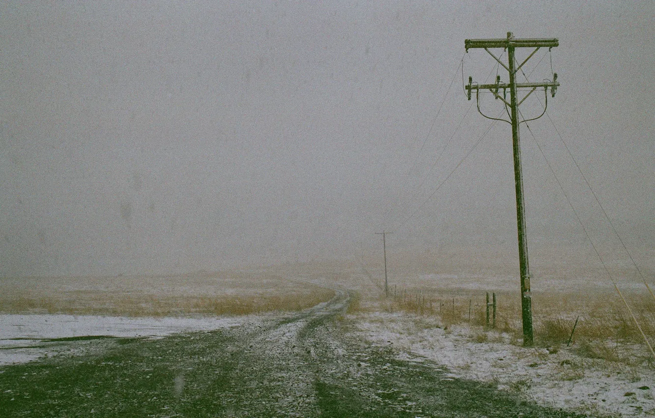 Фото обои road, winter, fog, countryside, mist, power line, snowing