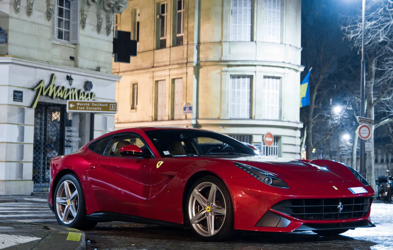 Фото обои ночь, красный, улица, здания, Ferrari, red, феррари, night