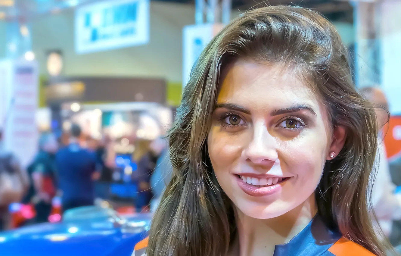 Фото обои девушка, лицо, улыбка, фон