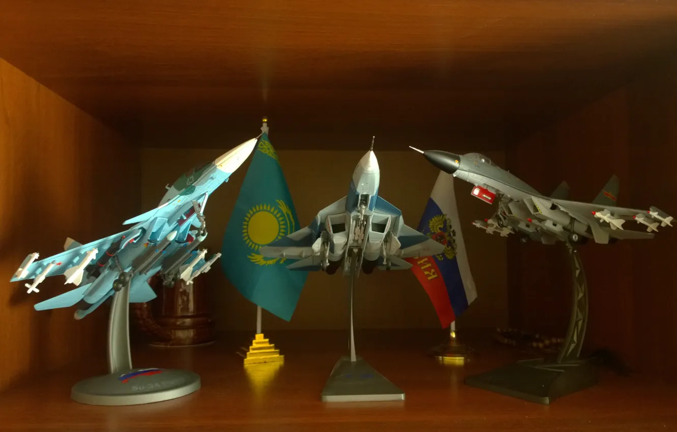 Фото обои флаги, Модели, Su-27, ВКС, Su-34, Сувенир, Су-57