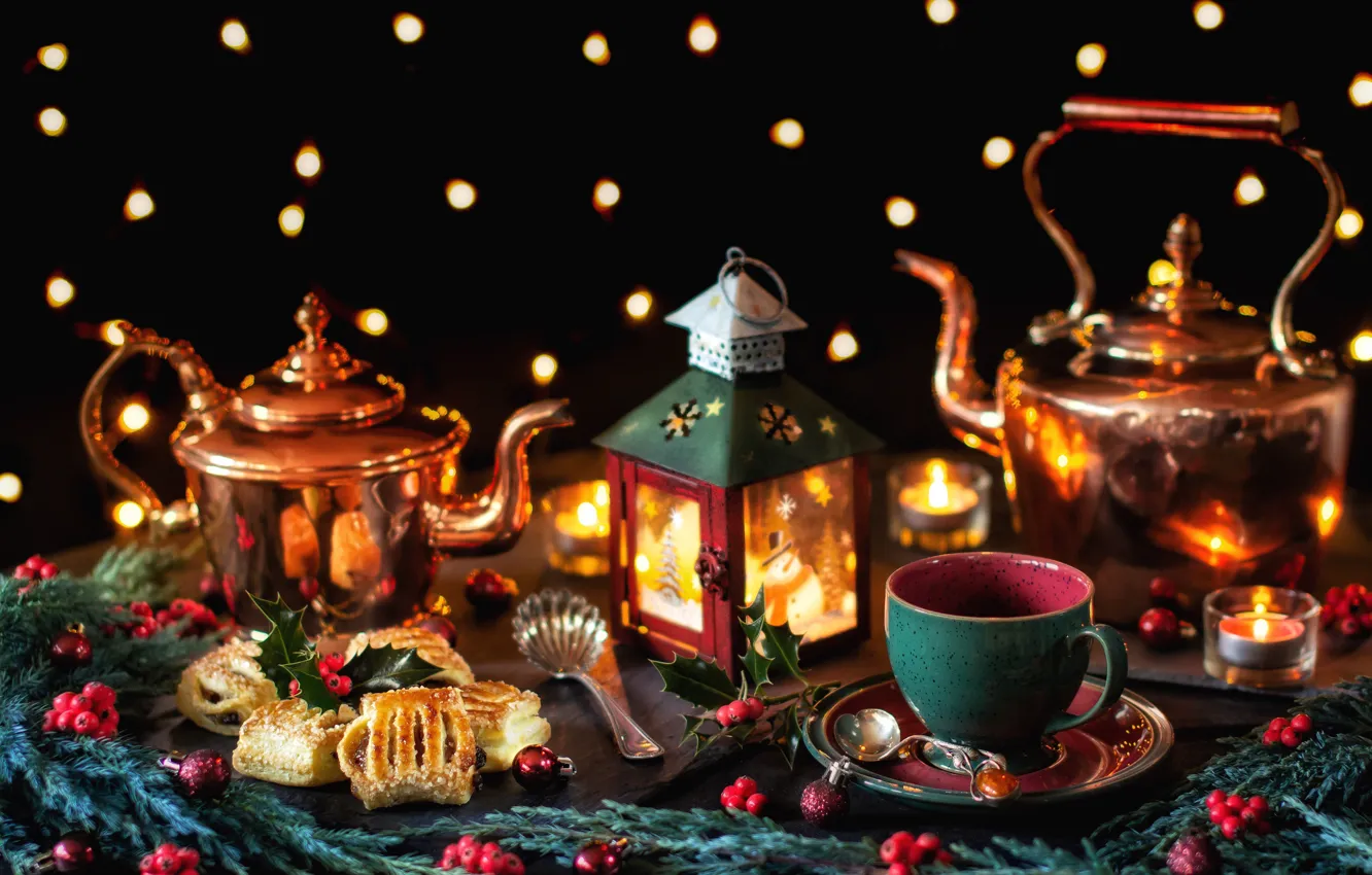 Фото обои ветки, стиль, чайник, печенье, Рождество, кружка, фонарь, натюрморт