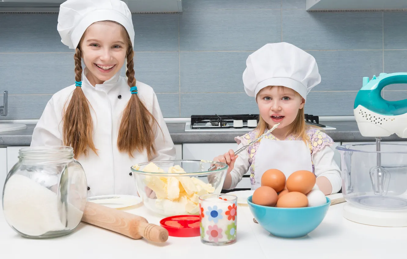 Фото обои девочки, кухня, повар, продукты