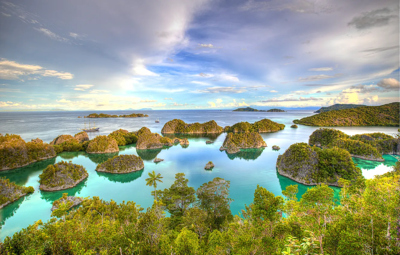 Фото обои море, острова, тропики, яхты, Индонезия, hdr, West Papua, Besir
