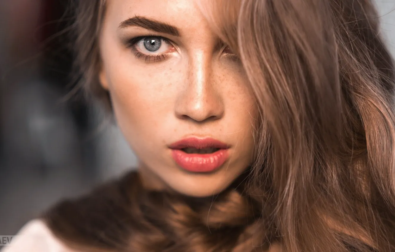 Фото обои girl, photo, photographer, blue eyes, model, lips, face, brunette