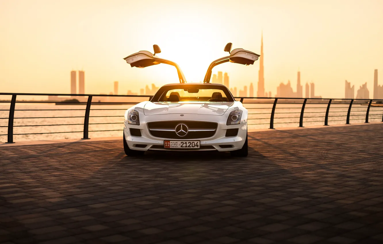 Фото обои Mercedes-Benz, спорткар, набережная, sports car, Mercedes-Benz SLS AMG