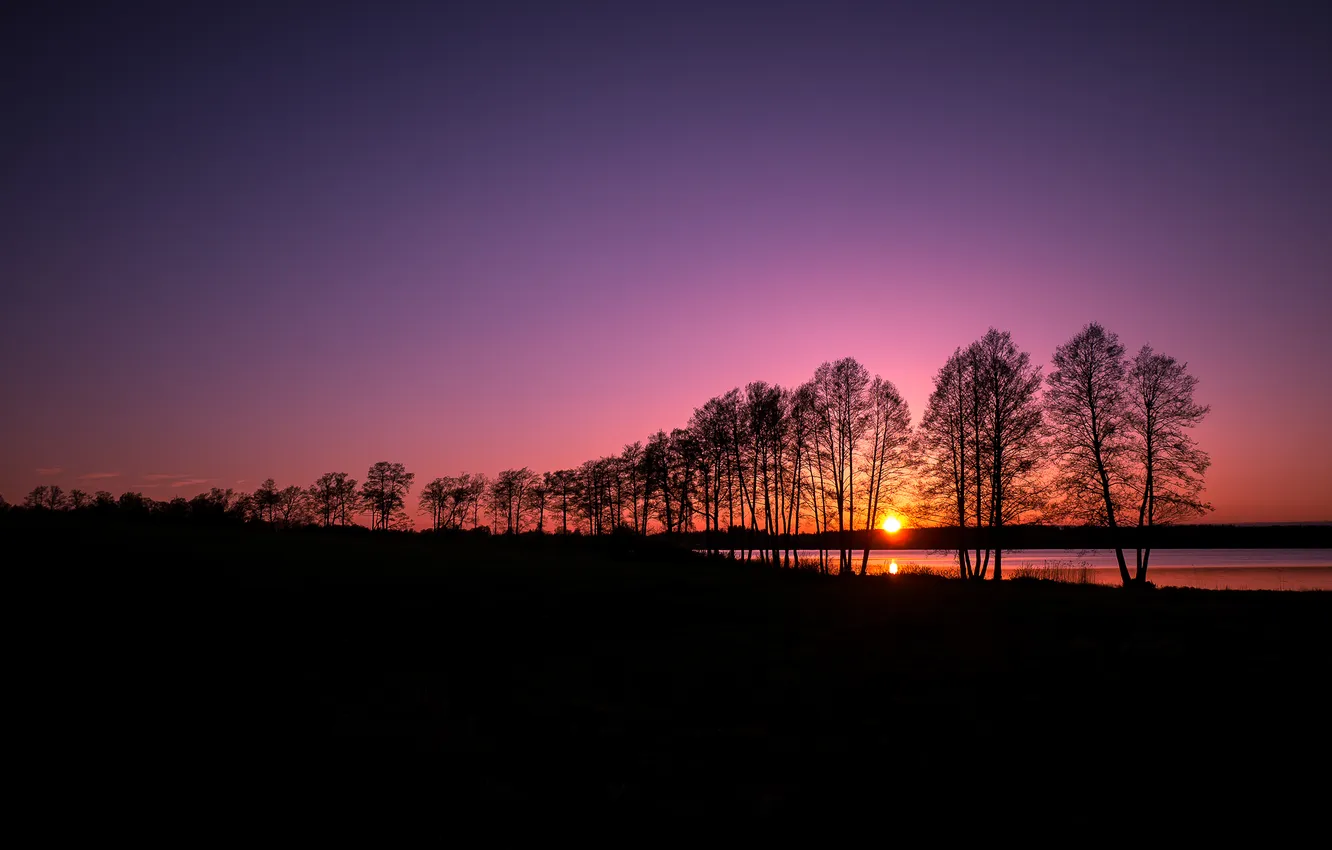 Фото обои небо, солнце, деревья, закат, озеро, река, силуэт, Финляндия